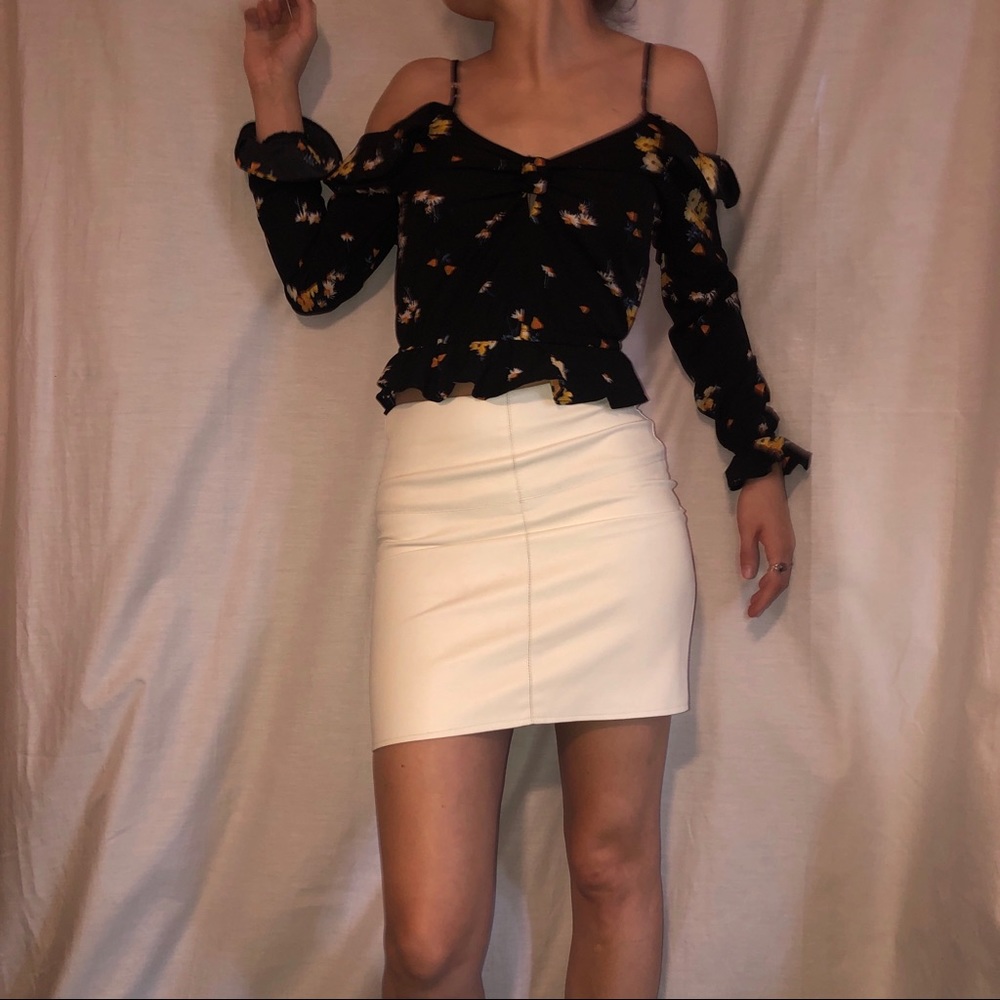 Floral off shoulder crop top